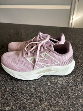New Balance Fuel Cell Propel Athletic Shoes - Worn Twice
